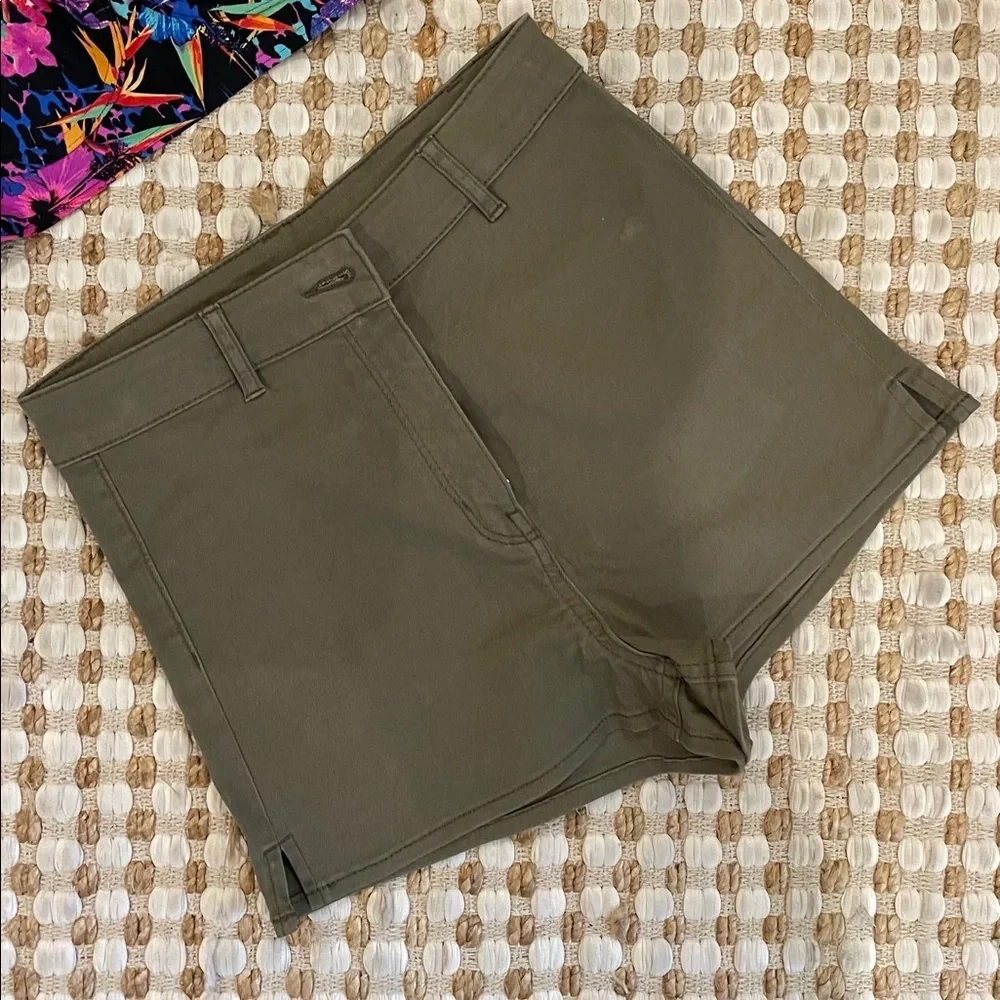 H&M Olive green high wait shorts - Picture 1 of 3